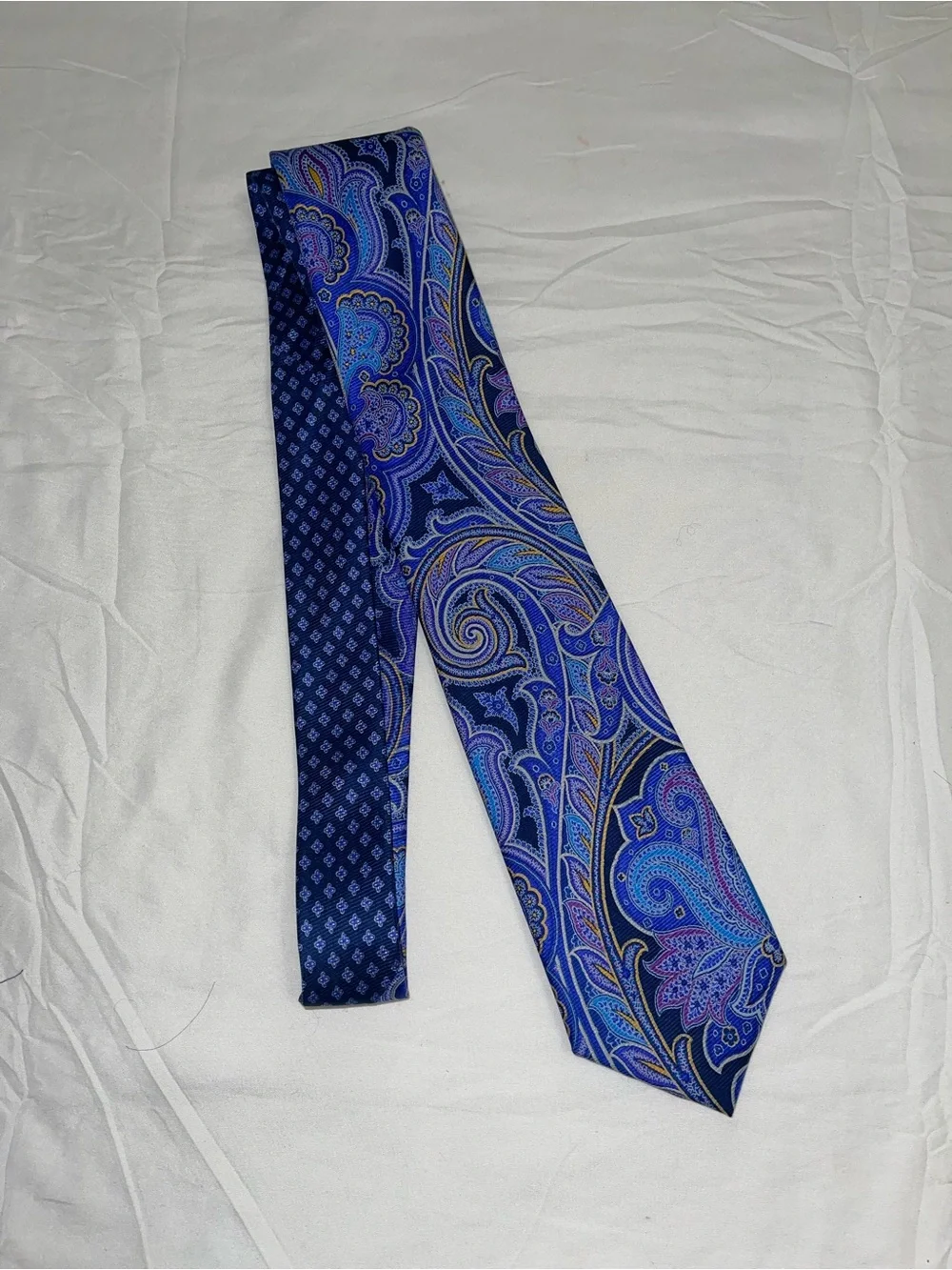 Tommy Hilfiger Blue Paisley Men's Tie with Navy Accents